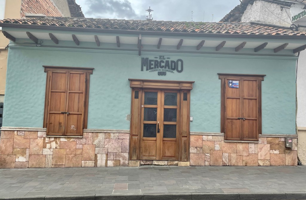 El Mercado, un pasito de ecuatorianidad